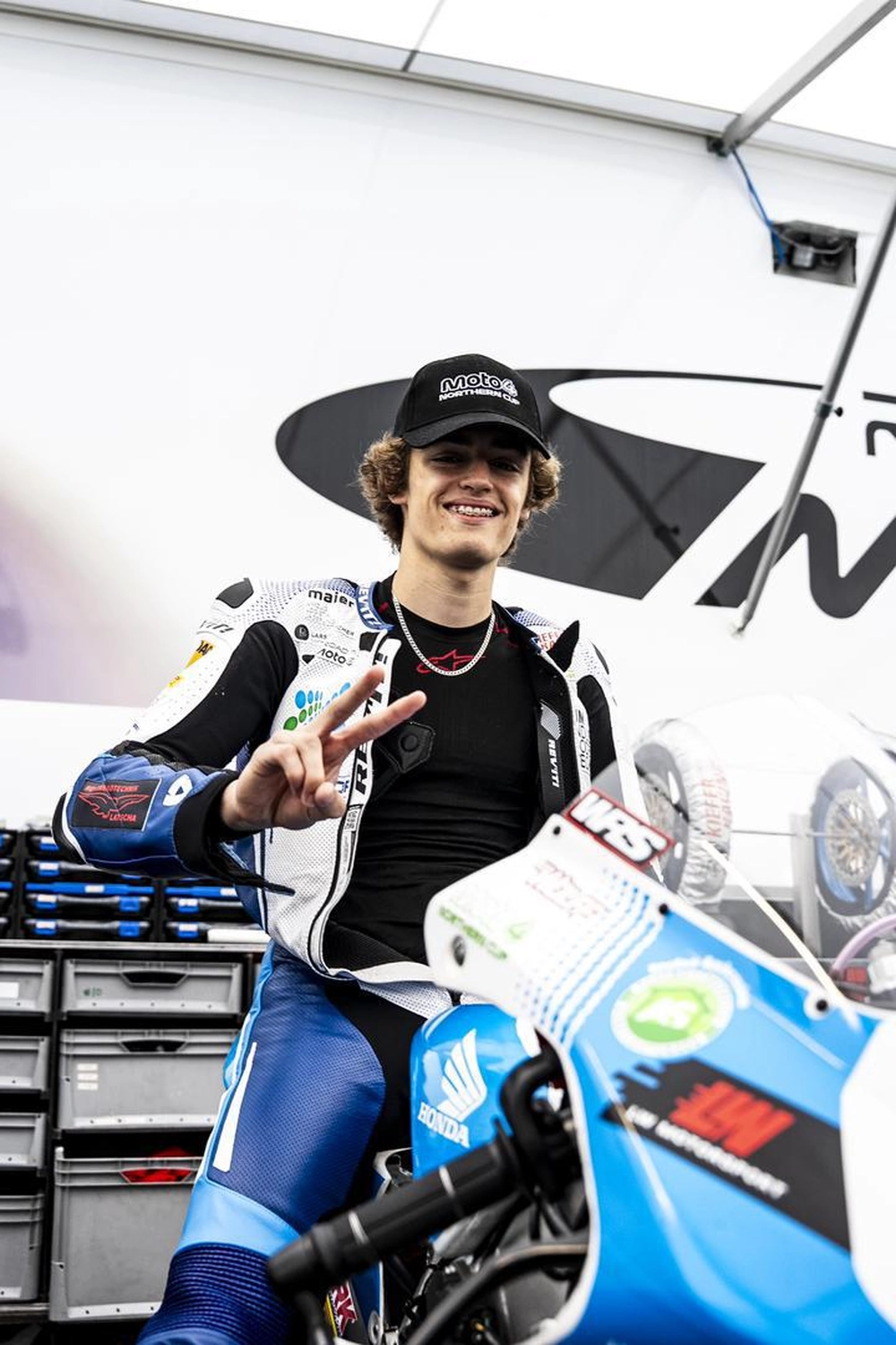 LW Motorsport – Der Rennfahrer –Rennfahrer auf dem Motorrad